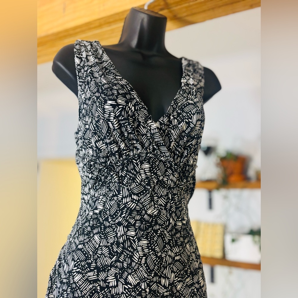 Stork & Babe-Maternity Dress – Size M – Stretchy Wrap Style – Like New - Picture 3 of 11
